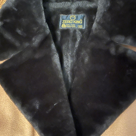 Heavy lined wool faux fur coat - Picture 3 of 3